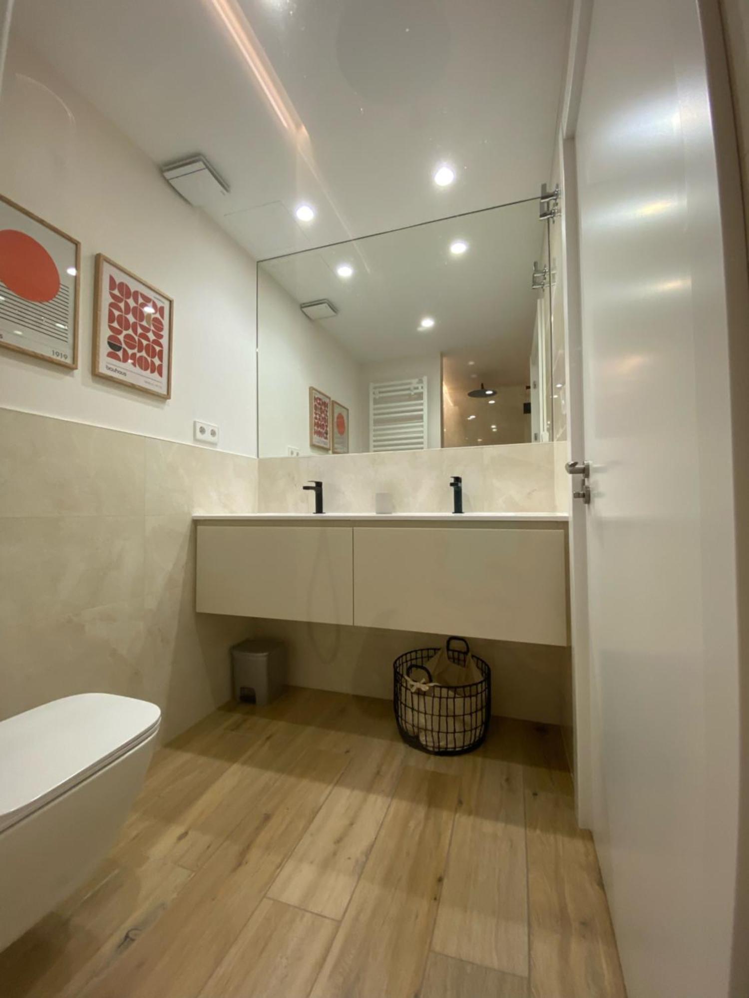 Balmoral By Basque Homes San Sebastián Exterior foto